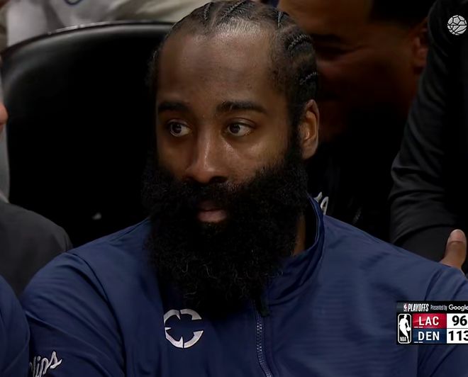 海报羞辱哈登！他不是不行只是直接怕了瓦力棋牌游戏35分钟只进2球！美媒做(图5)